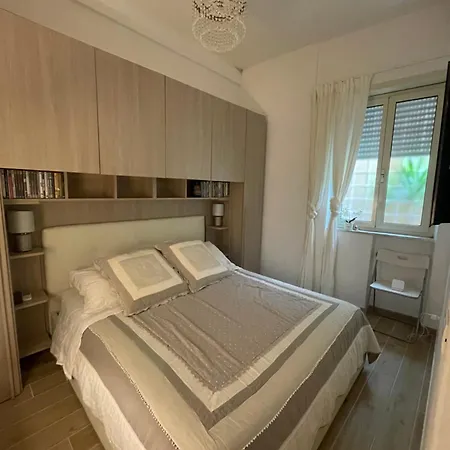 Apartment Bilocale Socrates Rome
