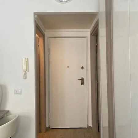 Apartment Bilocale Socrates Rome