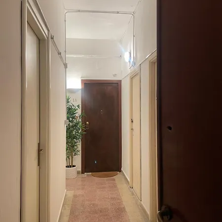 アパート Bilocale Socrates